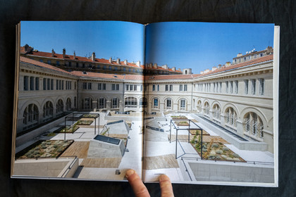 Ouvrage La Poste Colbert Histoire d'une renaissance, éditions Flammarion.