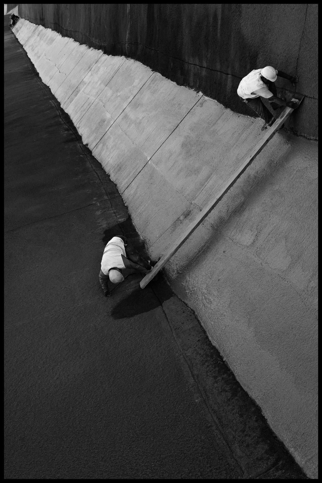Entretien du canal de Marseille pour l'entreprise Gagneraud, octobre 2009.
