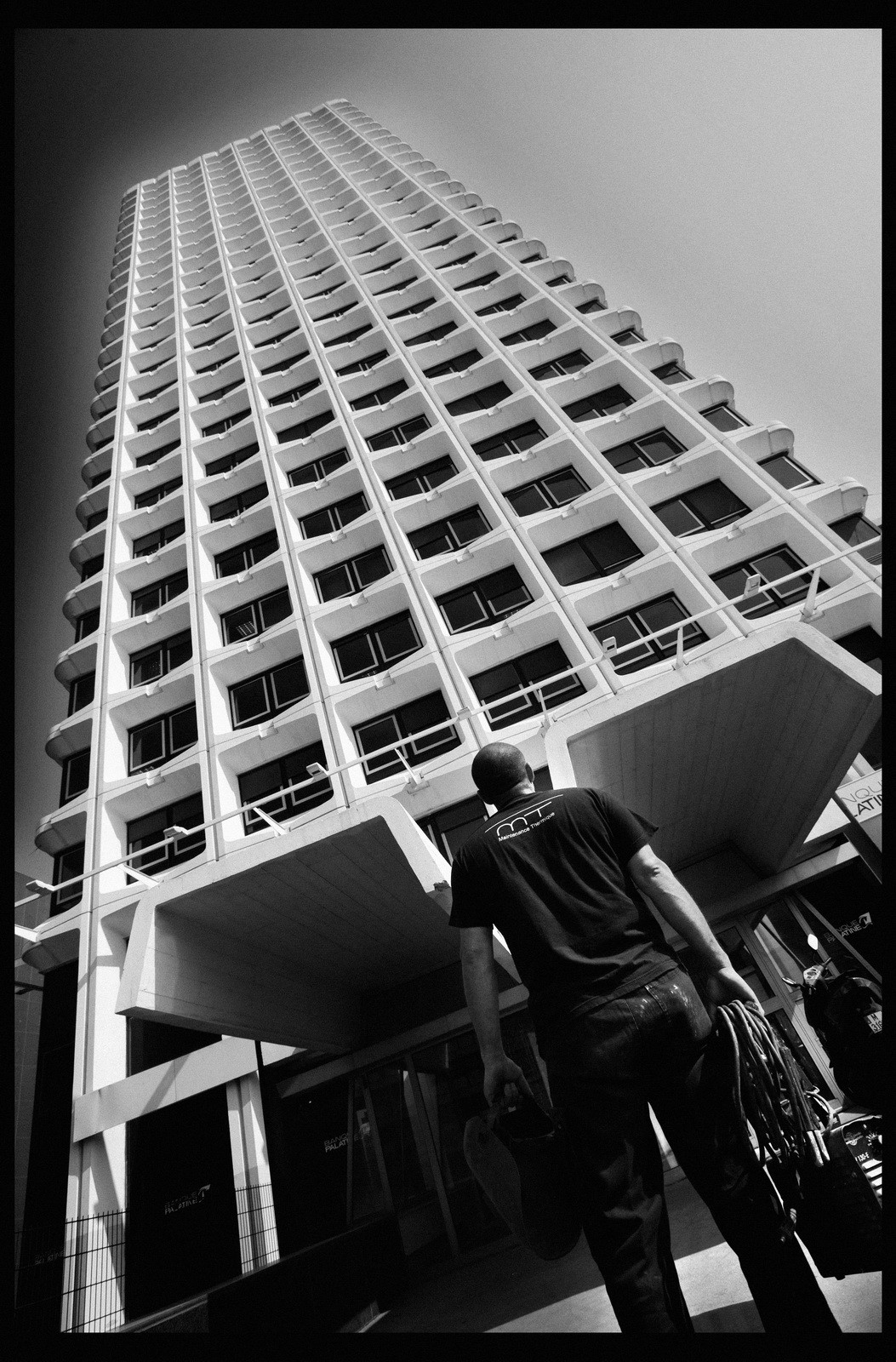 Société Maintenance Thermique, en intervention à la tour Allianz (ex AGF), avril 2009