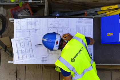 Société Pizzarotti lors des travaux de construction du nouvel hopital de la Timone, Marseille novembre 2015
